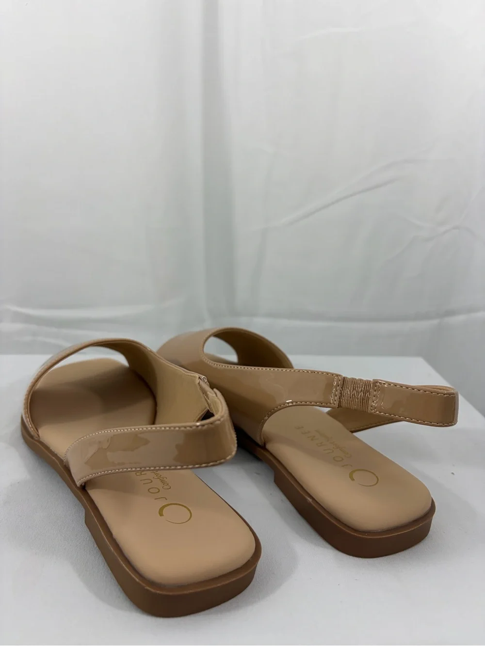 NWT Journee Women’s Size 6.5 Elastic Nude Patent Slingback Sandals